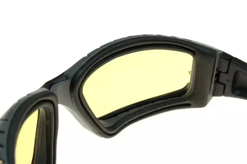 Tracker Yellow glasses