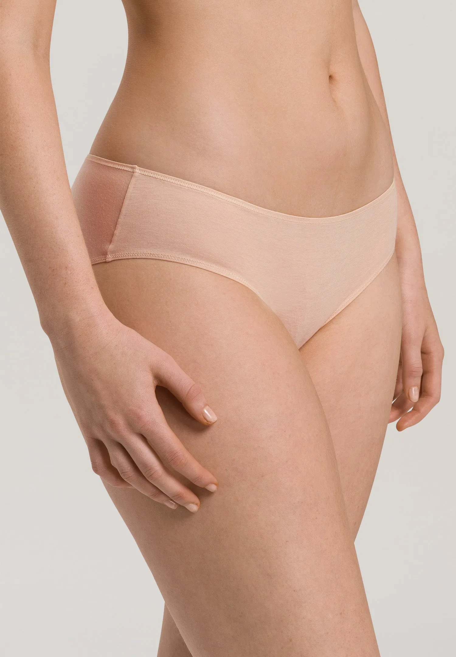 Ultralight Cotton Hi-Cut Brief | Beige 71819-274