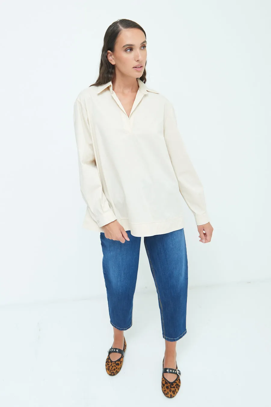 V-neck relaxed popover shirt wholesale